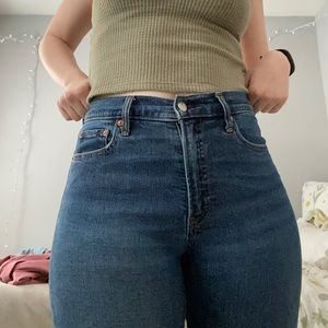 GAP HIGH RISE CHEEKY STRAIGHT JEANS